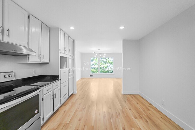 Foto del edificio - 1347 3rd Ave