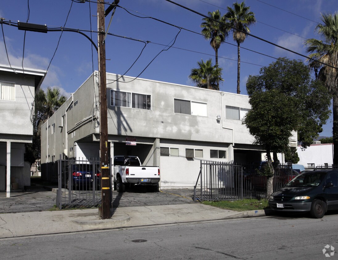 Primary Photo - 14640 Hubbard Ave