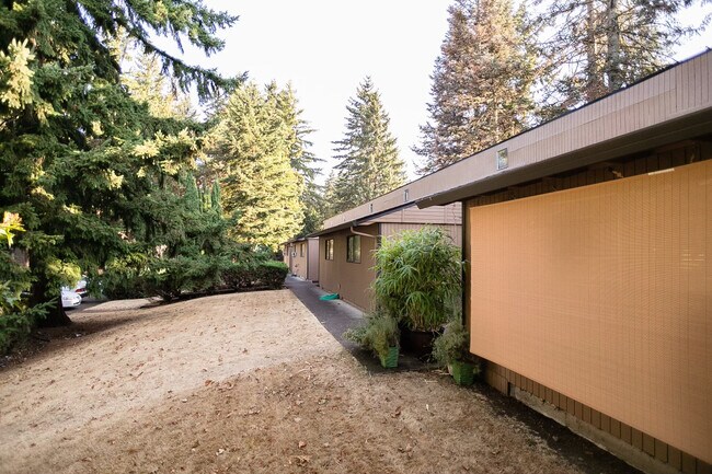 Front of building - 14621 NE Coast Pine Ct