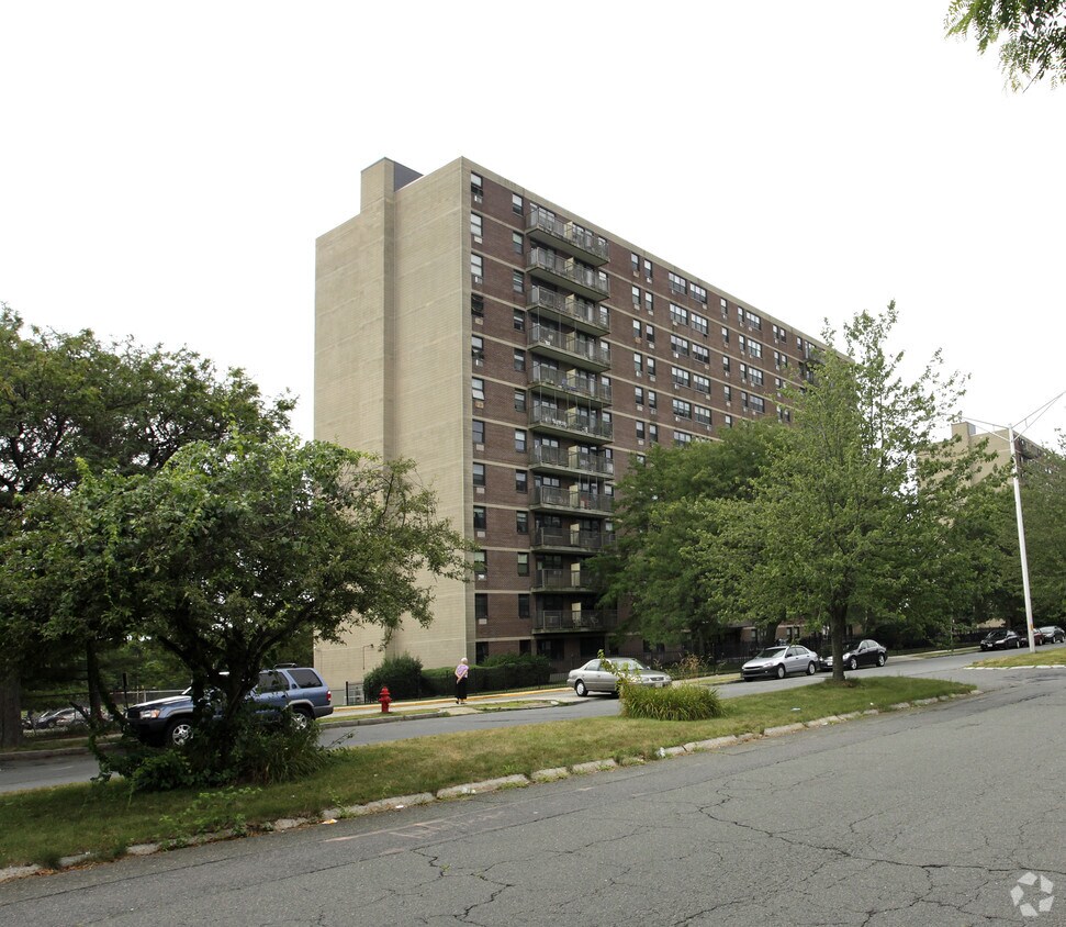 Foto principal - Neptune Tower Apartments