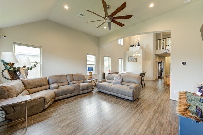Foto del edificio - 30434 Butternut Oak Ln