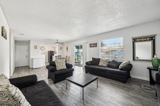 Sala de estar - Roselea Manor Apartments