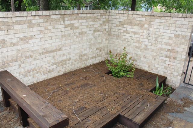 Foto del edificio - 900 N Austin St