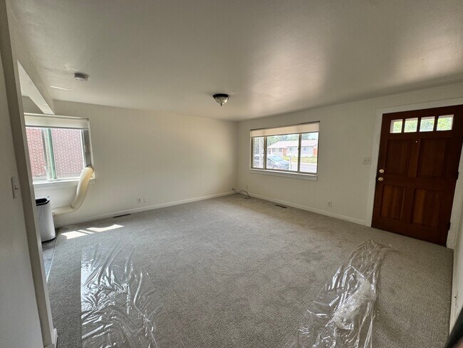 Foto del edificio - 3090 Aurora Ave