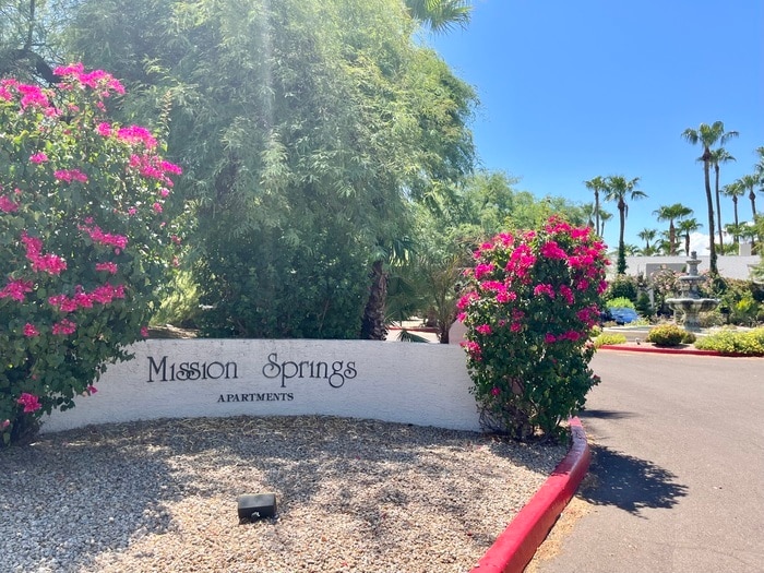 Primary Photo - Move In Ready 2 Bed 2 Ba Townhome in North...