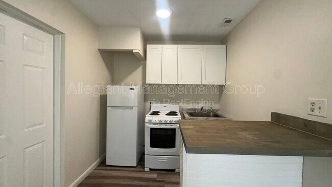 Foto del edificio - 622 Royalty Ct