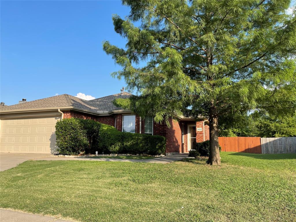 Primary Photo - 9801 Nixon Dr