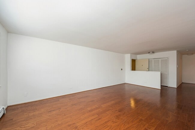 Building Photo - 8640 Skokie Blvd