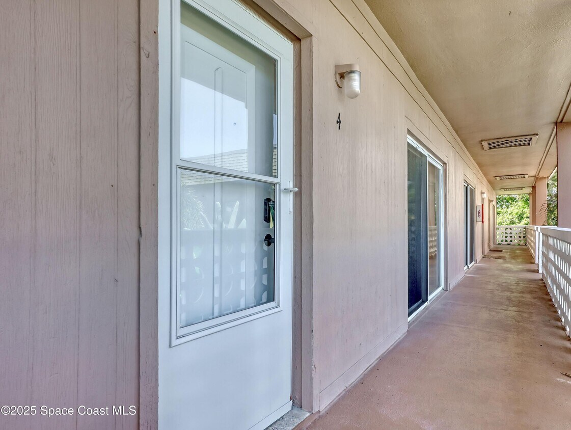 Primary Photo - 3150 N Atlantic Ave