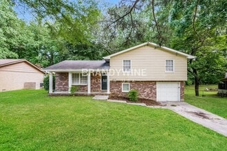 Building Photo - 2750 Foxlair Trail