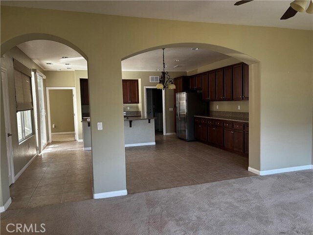 Foto del edificio - 1690 Lewis Creek