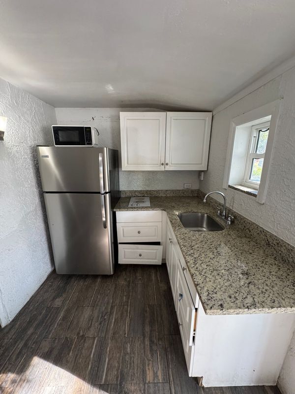 Building Photo - 5907 Turnbull Dr