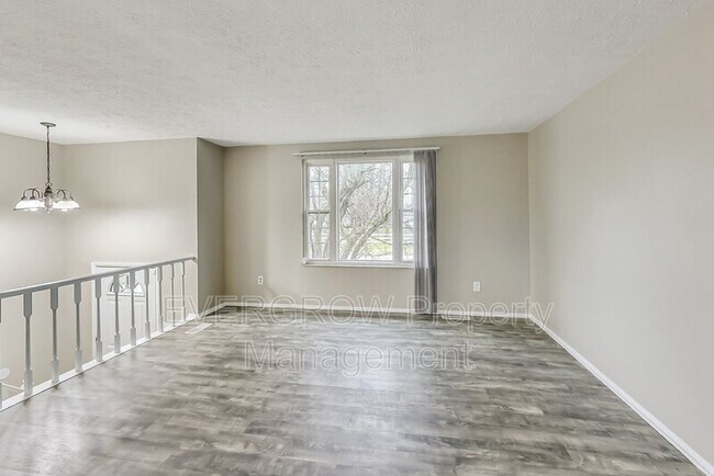 Foto del edificio - 5310 Shelbyville Rd
