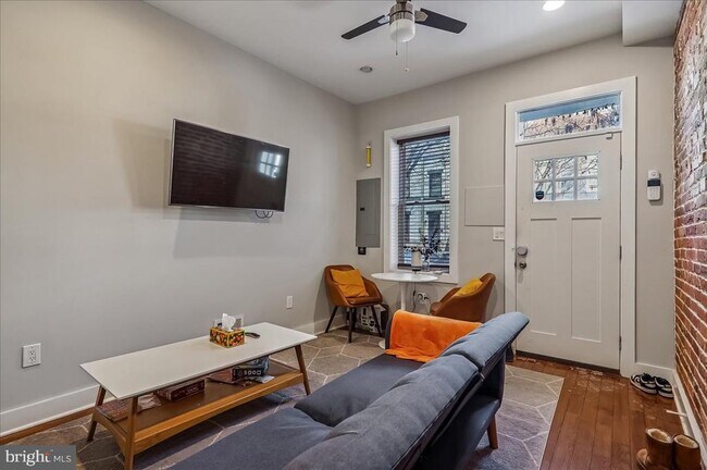 Foto del edificio - 30 Hanover Pl NW