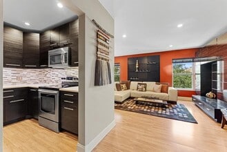 Building Photo - 2451 SW 82nd Ave