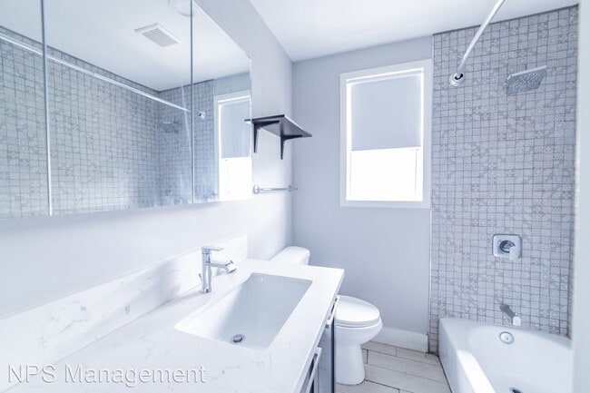 Building Photo - 2 br, 1 bath Apartment - 4375 Elm Ave 4375...