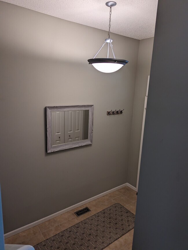 Building Photo - 1728 3rd St NE