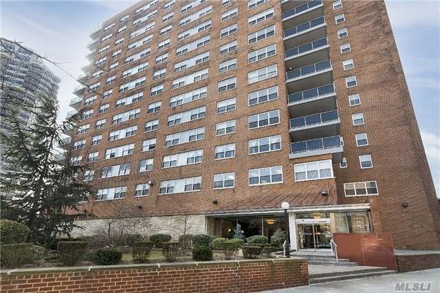 Primary Photo - 11120-111-73 73rd Ave