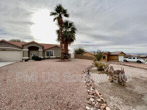 Building Photo - 2138 E Amber Dr