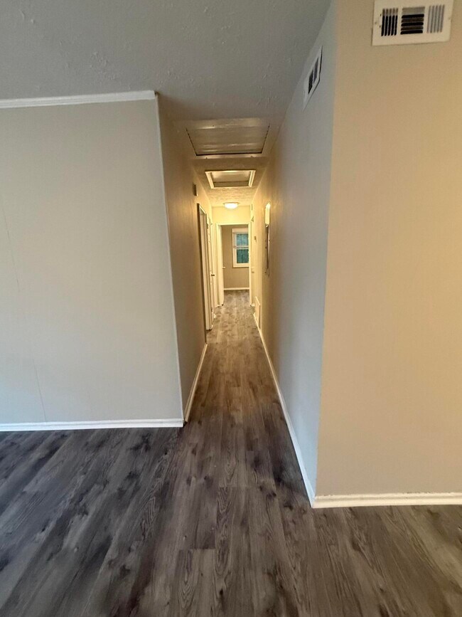 Foto del edificio - 1513 Aldrich St NE