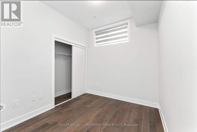 Photo du bâtiment - 9580-9580 Islington Ave