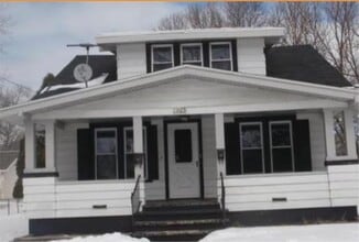 Building Photo - 1263 Reber St