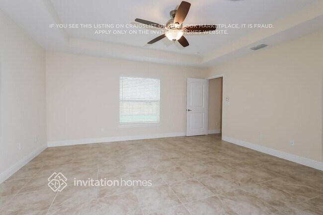 Foto del edificio - 3182 SW Dimattia St