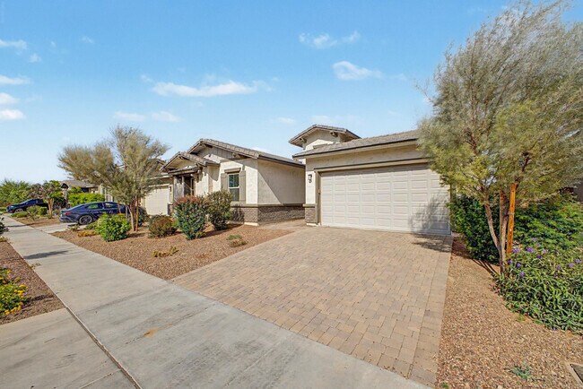 Foto del edificio - 13103 N 174th Dr