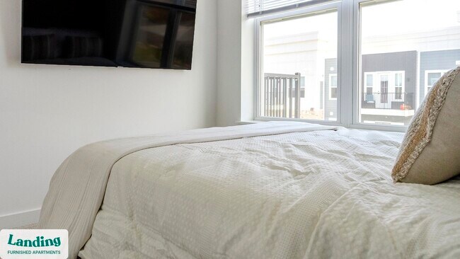 Foto del edificio - 650 N Main St