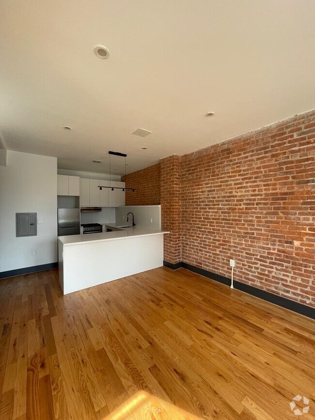 Building Photo - 568 Communipaw Ave