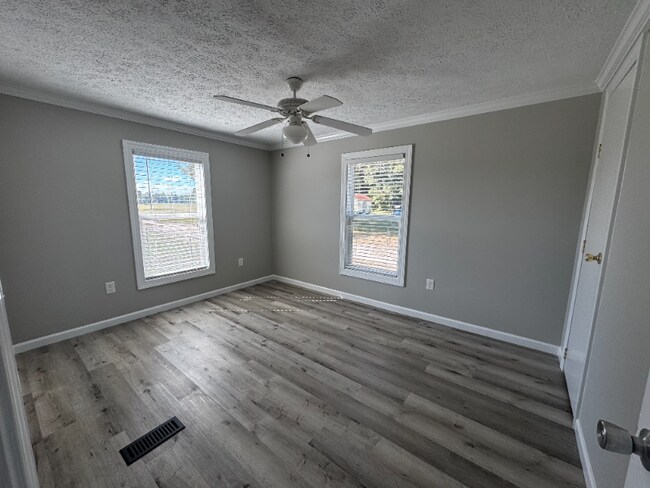 Foto del edificio - 4439 Mount Misery Rd NE