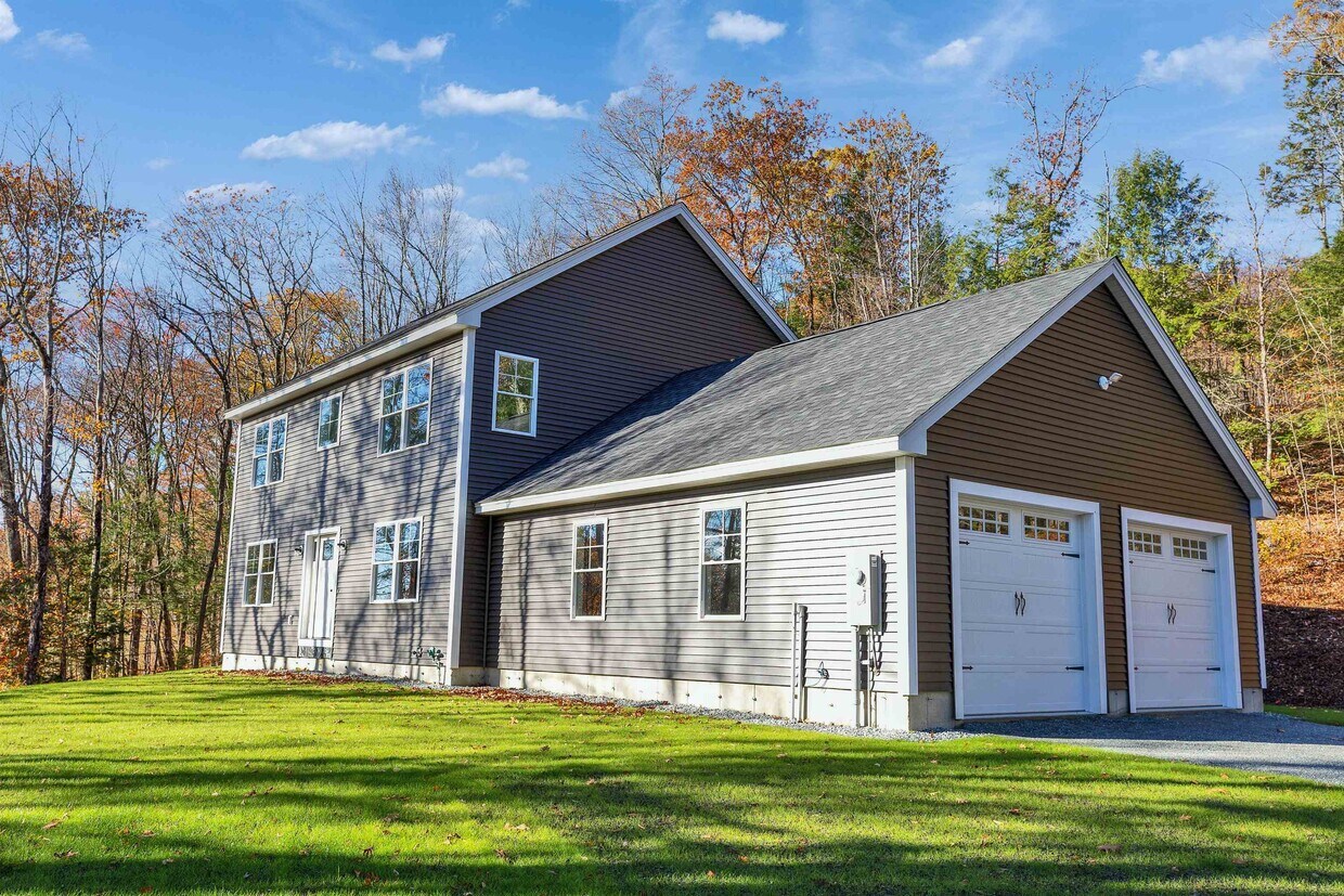 Foto principal - 231 Putnam Hill Rd