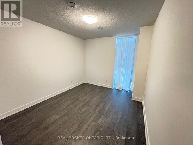 Photo du bâtiment - 251 Manitoba St