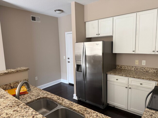 Foto del edificio - 1315 East Blvd