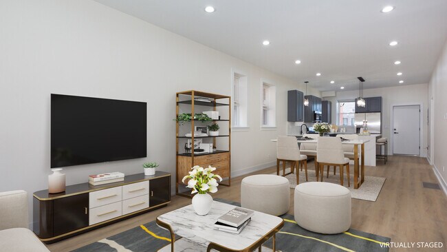 Foto del edificio - 2036 N Hoyne Ave