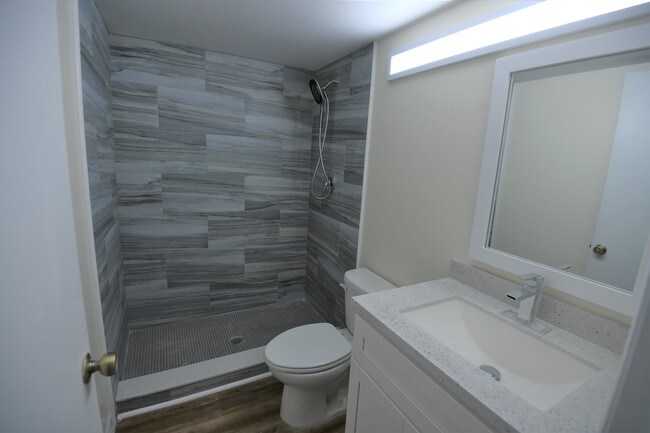 Fotografía del edificio - 2732 SW Matheson Ave