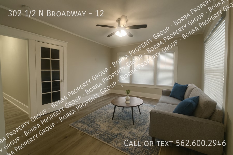 Primary Photo - 302 1/2 N Broadway-12