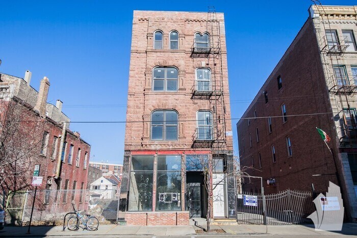 Foto principal - 1140 W 18th St