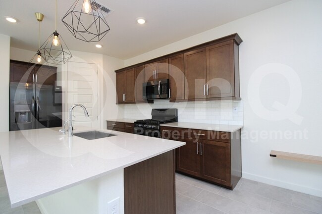 Building Photo - 725 N Abalone Ct.