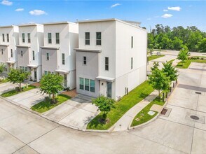 Building Photo - 18736 Centro Main St