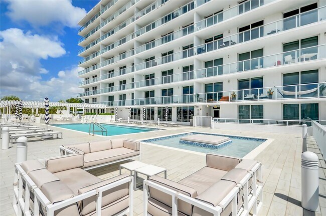 Foto del edificio - 4250 Biscayne Blvd