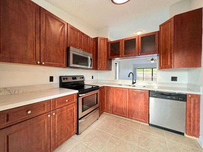Building Photo - 10267 Boca Bend W