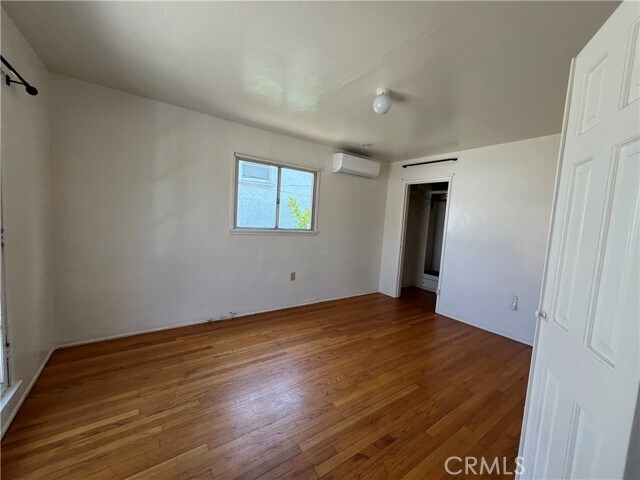 Building Photo - 3033 Sherwood Ave