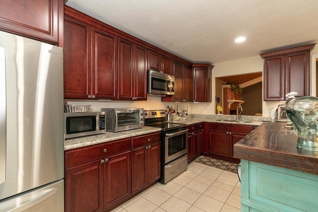 Foto del edificio - 511 Red Oak Dr