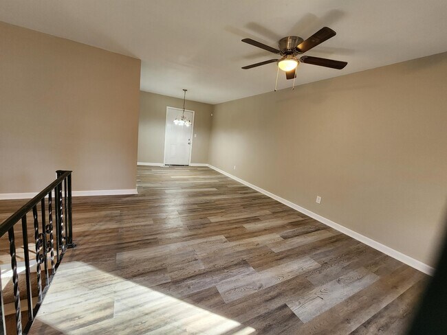 Foto del edificio - 2900 Bradmoor Ct