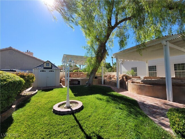 Building Photo - 5110 N Valadez St