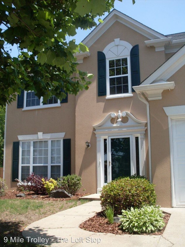 Primary Photo - 3438 Chastain Glen Ln NE