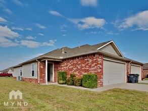 Building Photo - 5606 N 35th St Building Photo - 5606 N 35th St