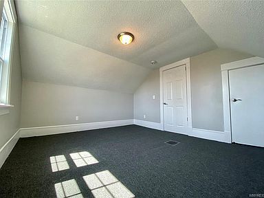 Building Photo - 66 Midway Ave