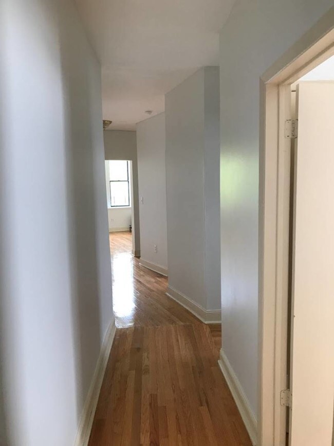 Building Photo - 1710 Caton Ave